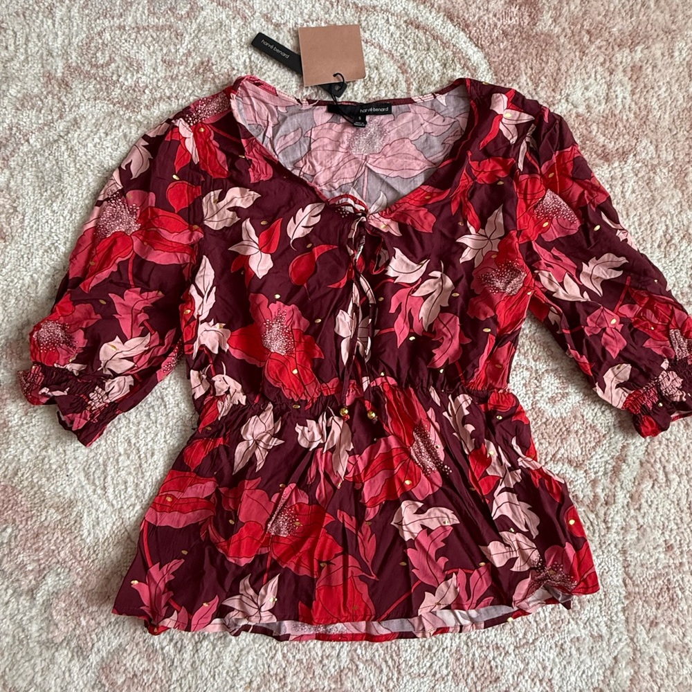 NWT Harve Benard Red Floral Blouse